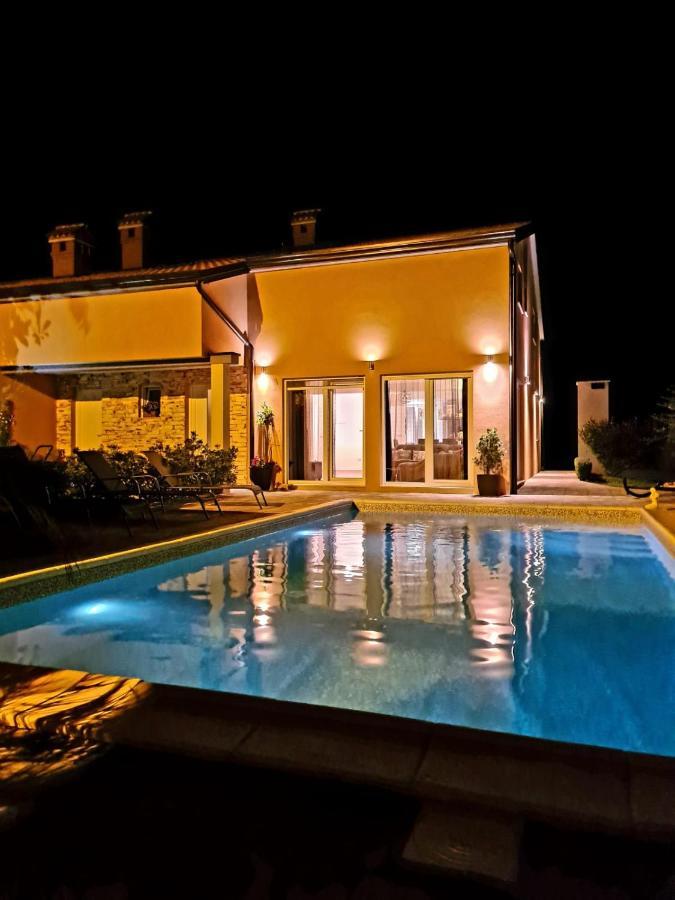 Villa Nemo Porec Esterno foto