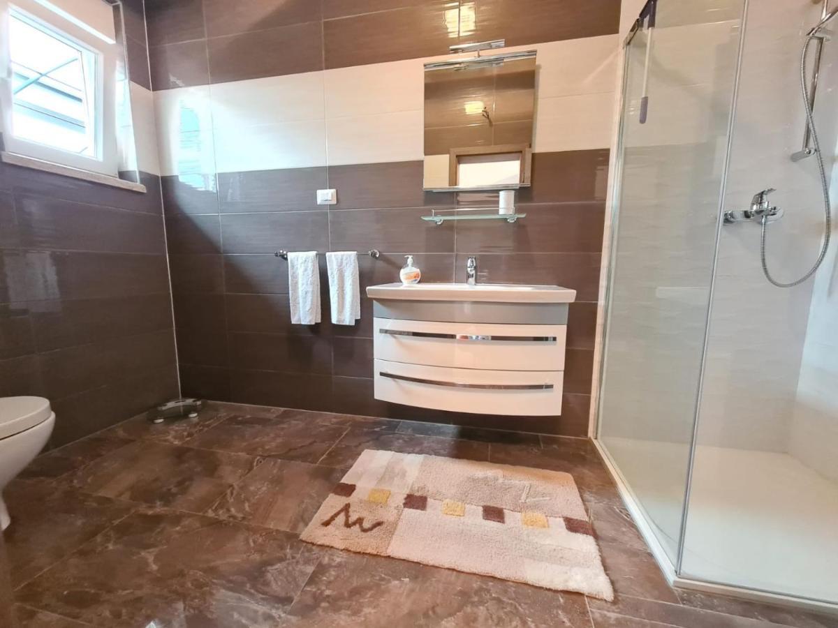 Villa Nemo Porec Esterno foto