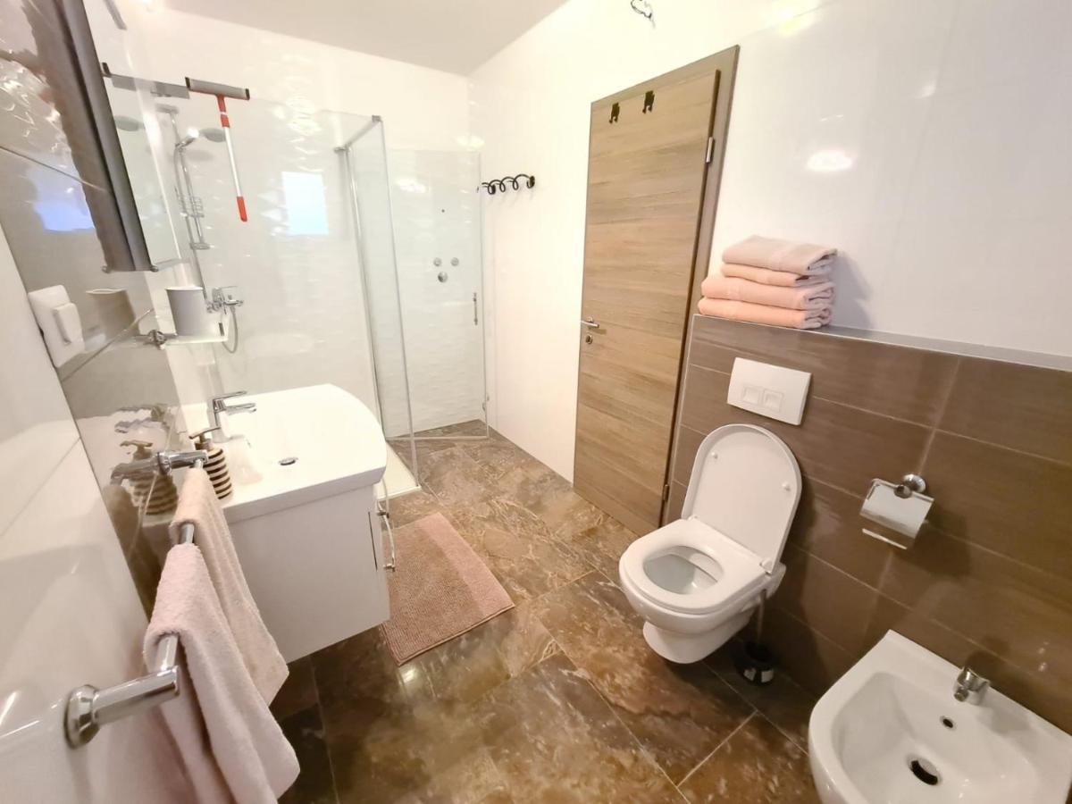 Villa Nemo Porec Esterno foto