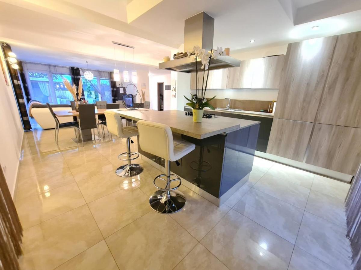 Villa Nemo Porec Esterno foto